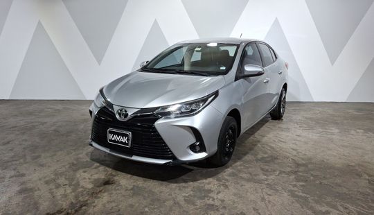 Toyota • Yaris