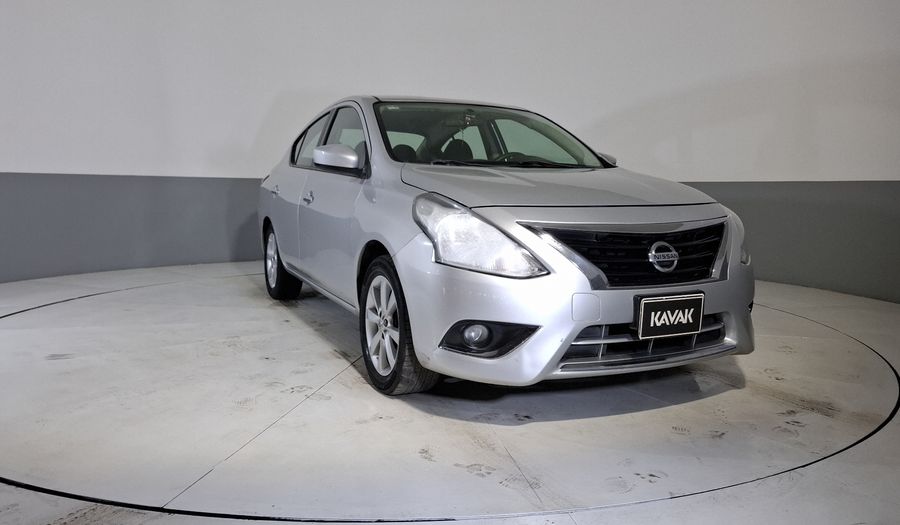 Nissan Versa 1.6 ADVANCE TA AC Sedan 2015