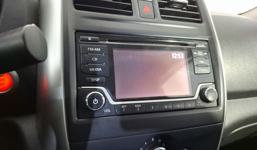 Nissan Versa 1.6 ADVANCE TA AC Sedan 2015