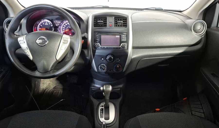 Nissan Versa 1.6 ADVANCE TA AC Sedan 2015