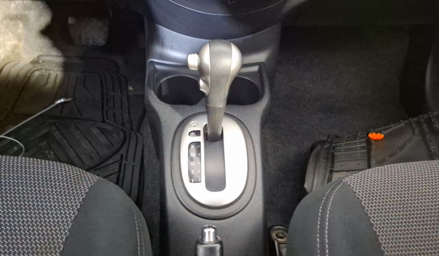 Nissan Versa 1.6 ADVANCE TA AC Sedan 2015