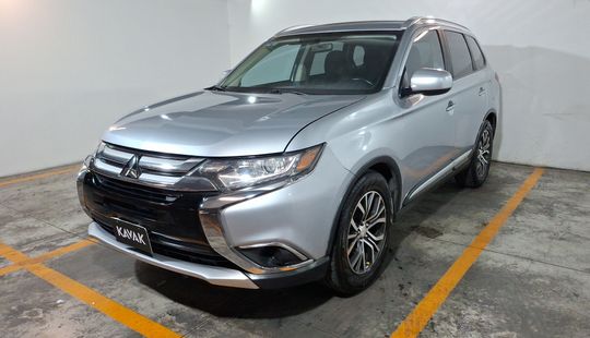 Mitsubishi • Outlander