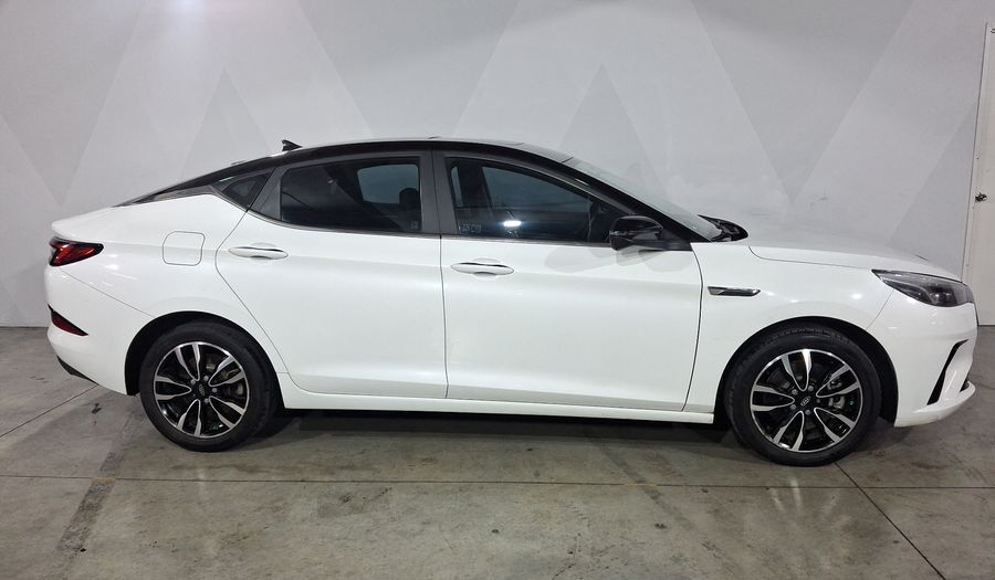 Jac J7 1.5 QUANTUM CVT Hatchback 2022