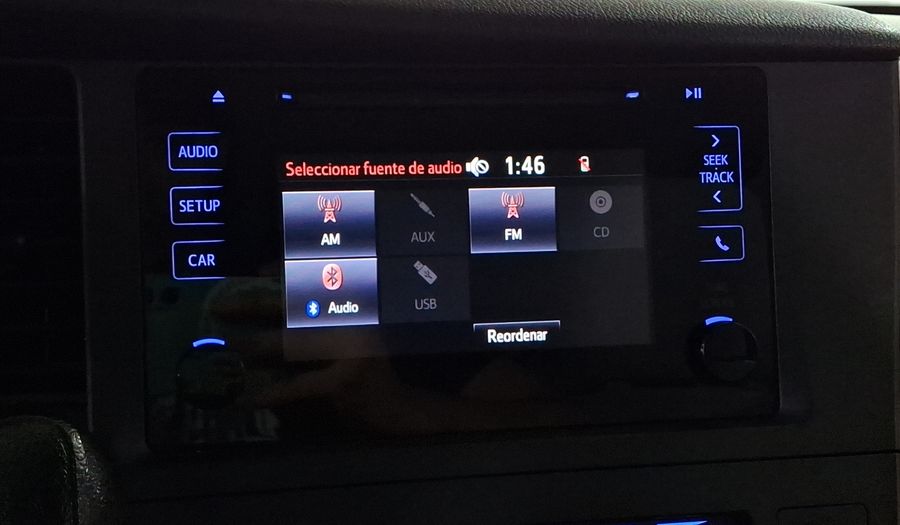 Toyota Sienna 3.5 CE AT Minivan 2015