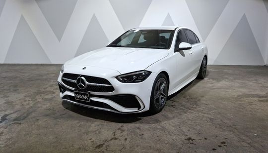 Mercedes Benz • Clase C