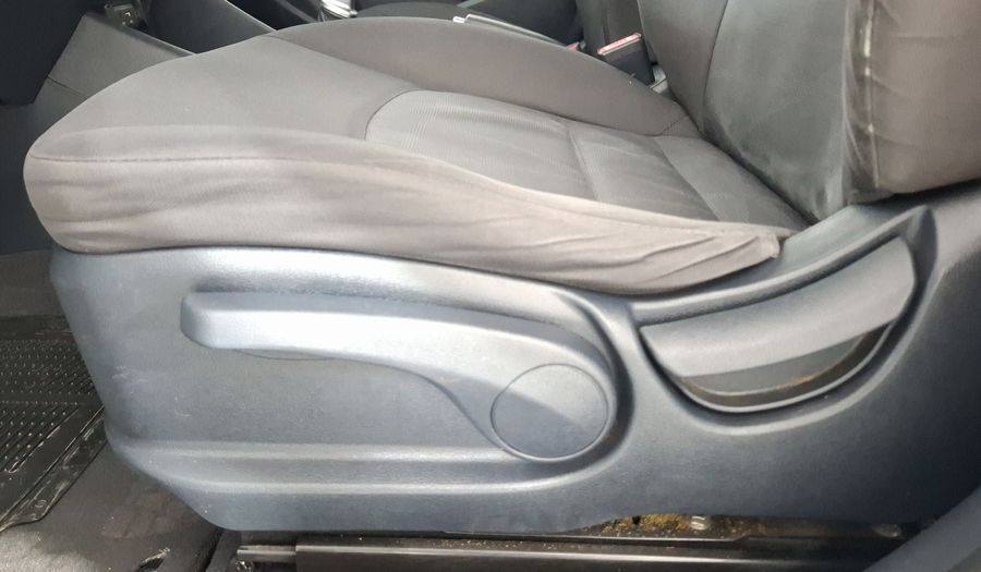 Kia Rio 1.6 LX MT Hatchback 2016