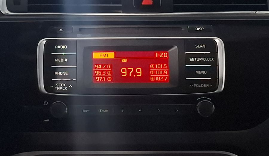 Kia Rio 1.6 LX MT Hatchback 2016