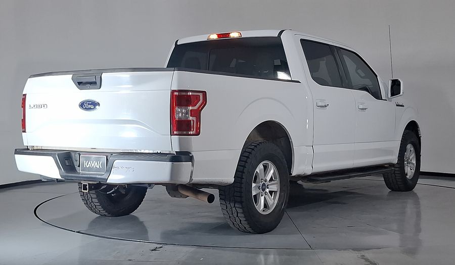 Ford Lobo 5.0 LOBO XLT CREW CAB 4X2 AUTO Pickup 2018
