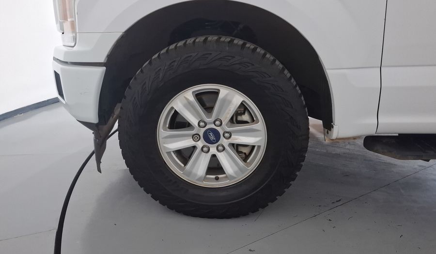 Ford Lobo 5.0 LOBO XLT CREW CAB 4X2 AUTO Pickup 2018