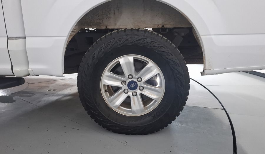 Ford Lobo 5.0 LOBO XLT CREW CAB 4X2 AUTO Pickup 2018