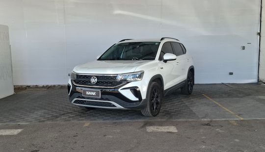 Volkswagen • Taos