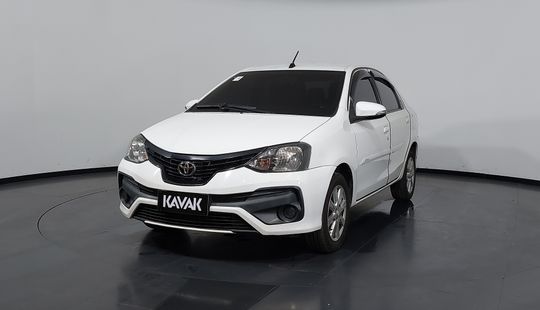 Toyota • Etios