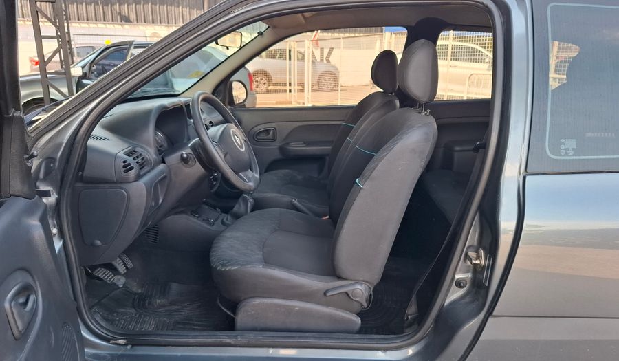 Renault Clio 1.1 DYNAMIQUE Hatchback 2015