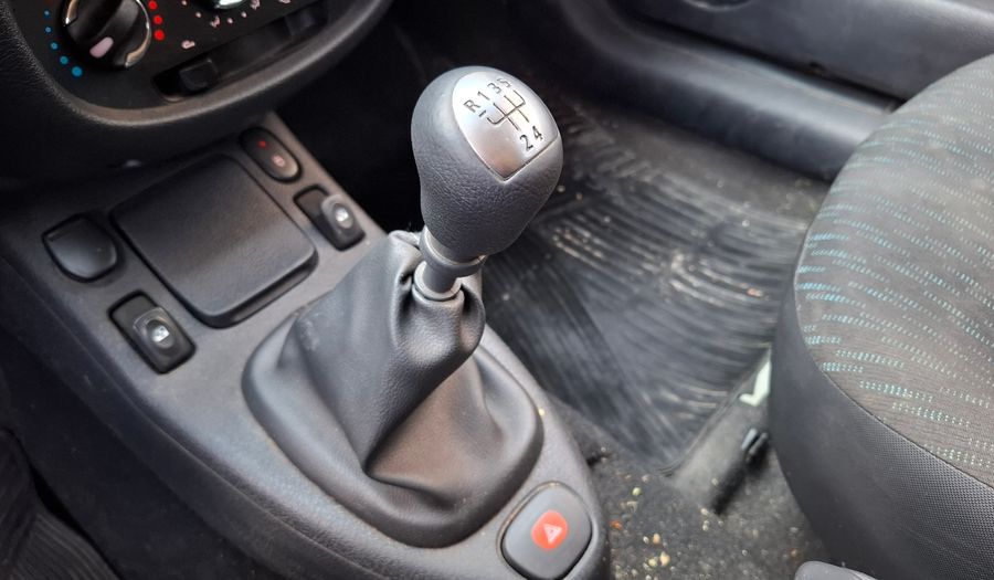 Renault Clio 1.1 DYNAMIQUE Hatchback 2015
