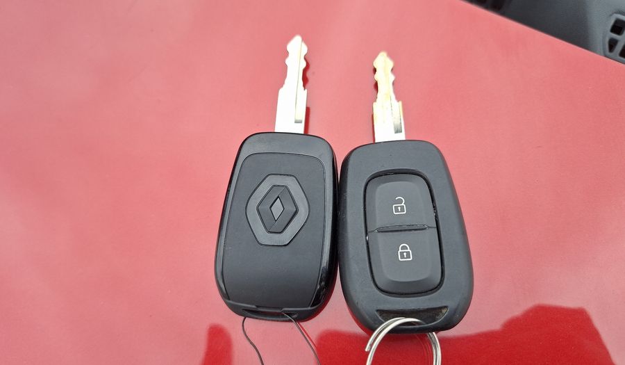 Renault Kwid 1.0 ZEN Hatchback 2023