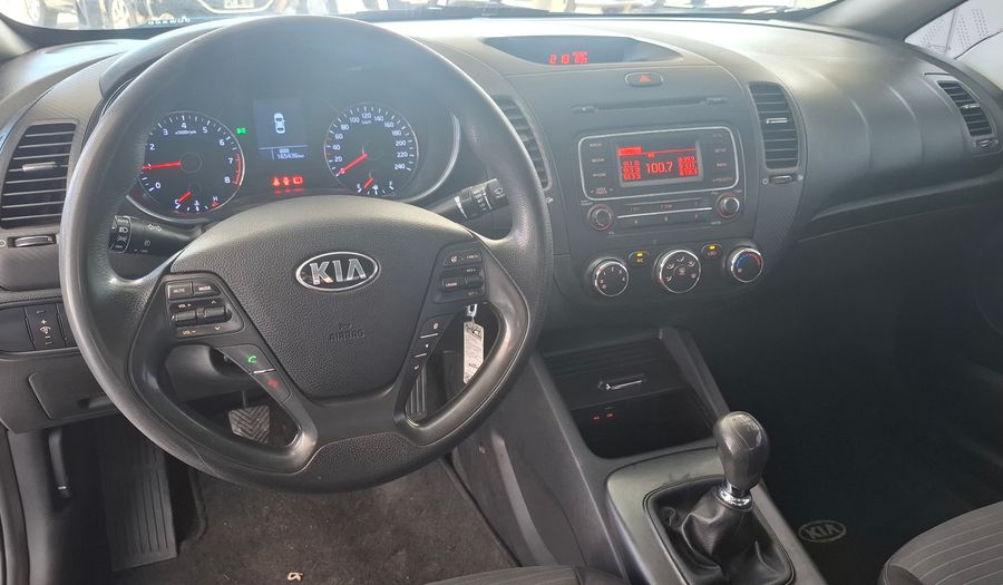 Kia Cerato 1.6 EX MT Sedan 2015