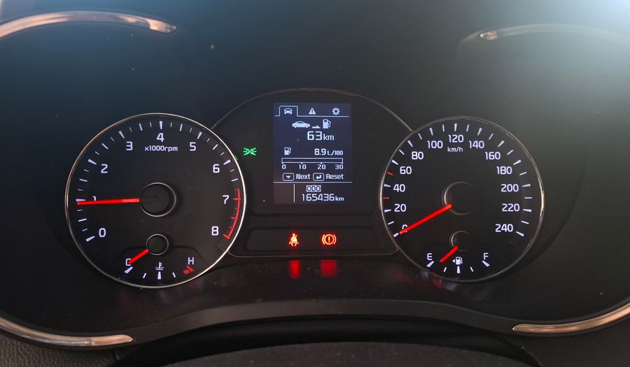 Kia Cerato 1.6 EX MT Sedan 2015