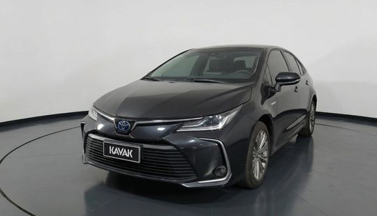 Toyota • Corolla