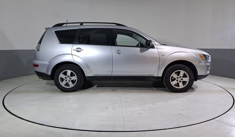 Mitsubishi Outlander 2.4 LS AT Suv 2012