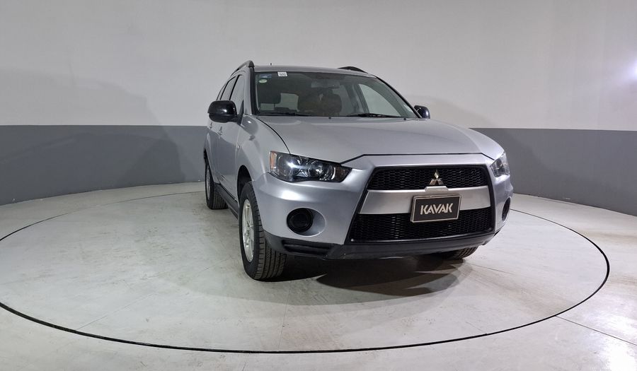 Mitsubishi Outlander 2.4 LS AT Suv 2012