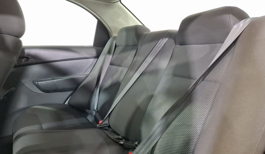 Chevrolet Aveo 1.6 AT J Sedan 2015