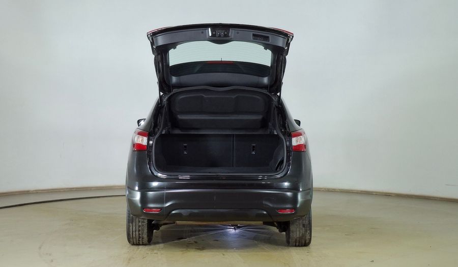 Nissan Qashqai 2.0 ADVANCE Hatchback 2016