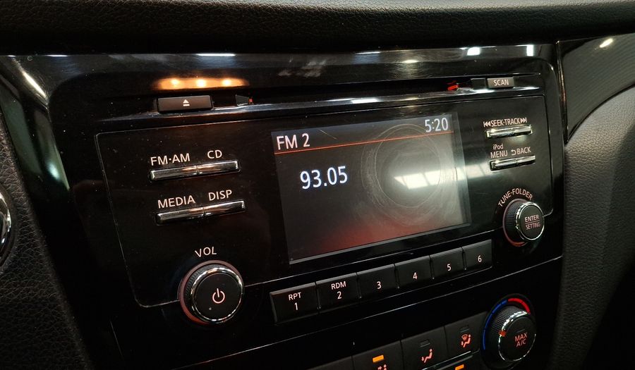 Nissan Qashqai 2.0 ADVANCE Hatchback 2016