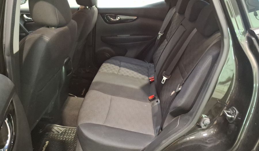 Nissan Qashqai 2.0 ADVANCE Hatchback 2016