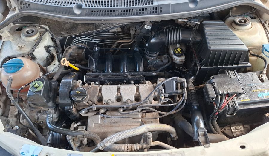 Volkswagen Gol Trend 1.6 SPORTLINE Hatchback 2016