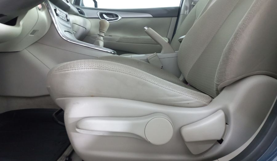 Nissan Sentra 1.8 ADVANCE MT Sedan 2014