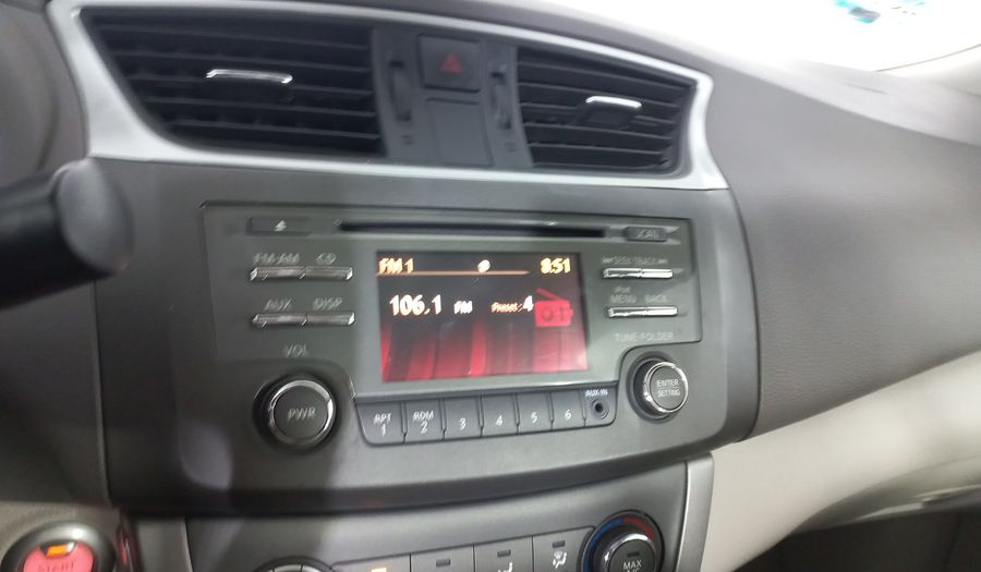 Nissan Sentra 1.8 ADVANCE MT Sedan 2014