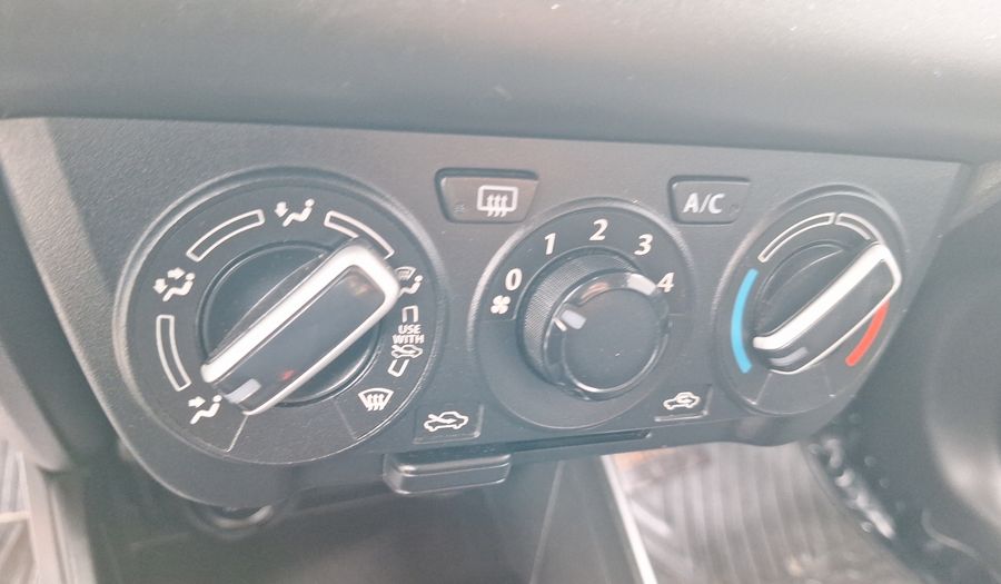 Suzuki Swift 1.2 AUTO GLX PLUS Hatchback 2023