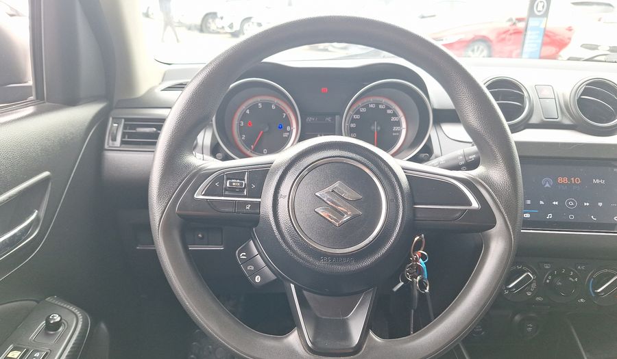 Suzuki Swift 1.2 AUTO GLX PLUS Hatchback 2023