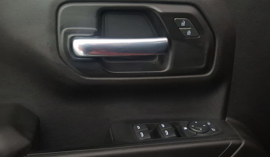 Chevrolet Silverado 1500 5.3 SILVERADO CUSTOM K AUTO 4WD Pickup 2023