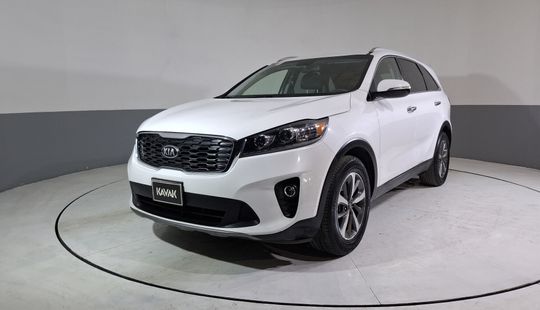 Kia • Sorento