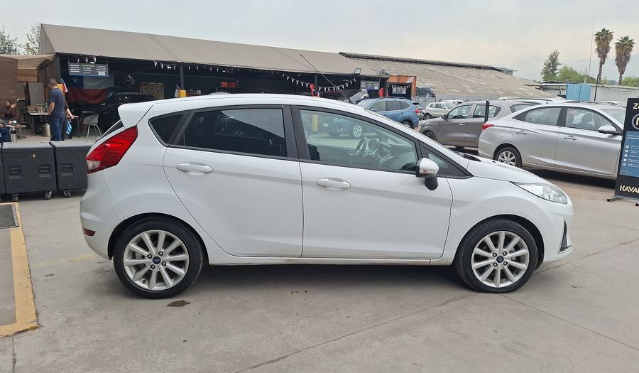 Ford Fiesta 1.6 S PLUS HB Hatchback 2018