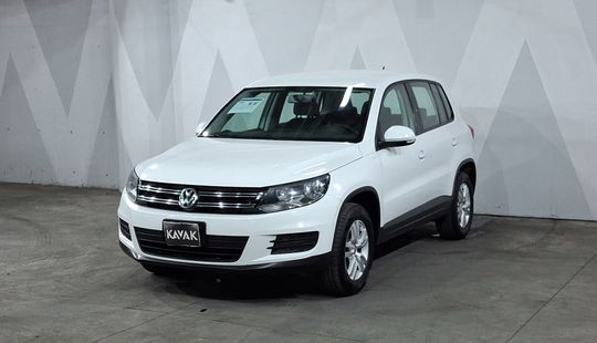Volkswagen • Tiguan