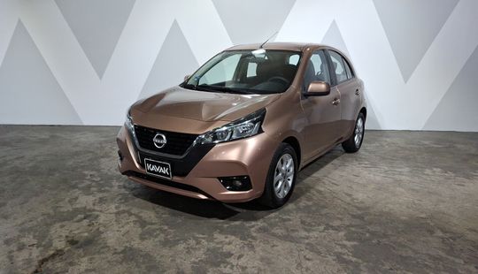Nissan • March