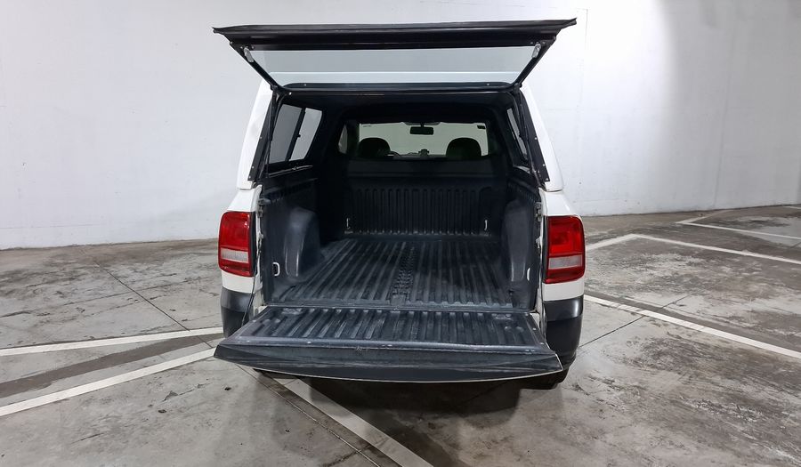Volkswagen Saveiro 1.6 ROBUST CABINA SENCILLA Pickup 2021