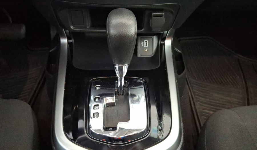Nissan Frontier 2.5 LE AUTO Pickup 2023