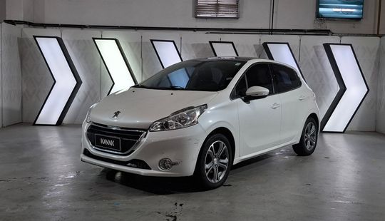 Peugeot • 208
