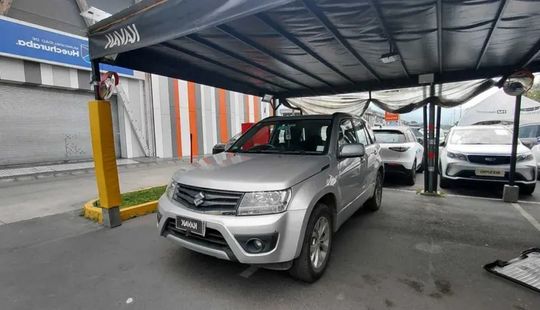 Suzuki • GrandNomade