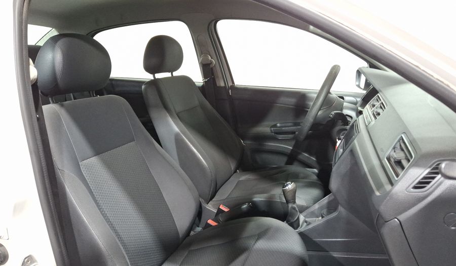 Volkswagen Gol 1.6 SEDAN TRENDLINE Sedan 2017