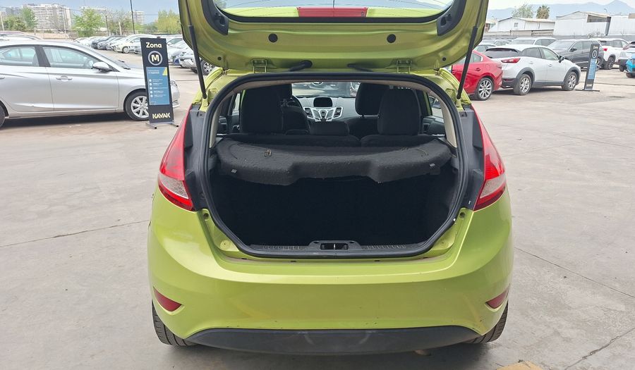 Ford Fiesta 1.6 TITANIUM Hatchback 2014