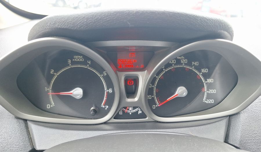 Ford Fiesta 1.6 TITANIUM Hatchback 2014