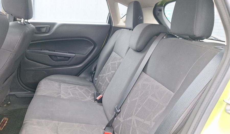 Ford Fiesta 1.6 TITANIUM Hatchback 2014