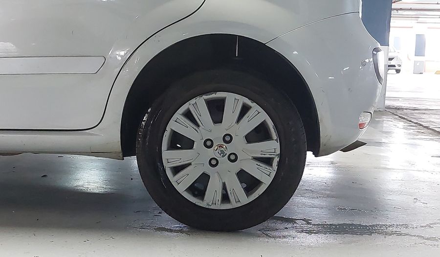 Fiat Punto 1.6 E.TORQ FLEX ESSENCE Hatchback 2015