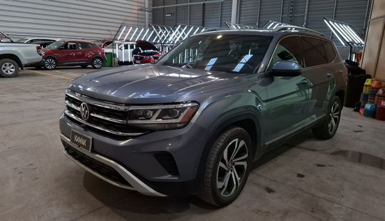 Volkswagen • Atlas