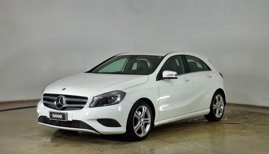 Mercedes Benz • Clase A