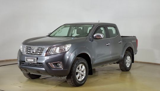 Nissan • Navara